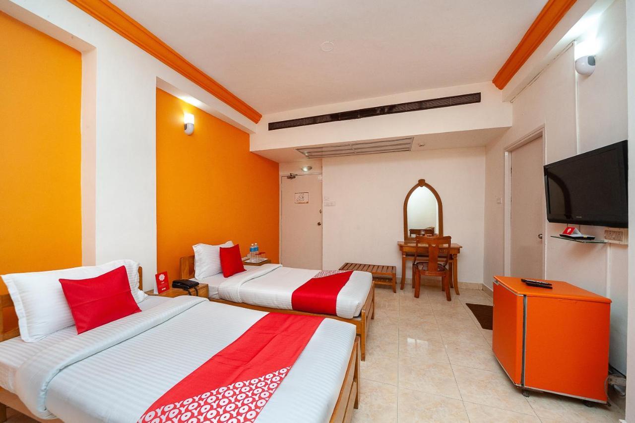 Hotel Manhattan Τσενάι Εξωτερικό φωτογραφία