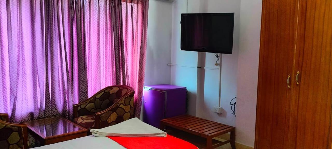 Hotel Manhattan Τσενάι Εξωτερικό φωτογραφία